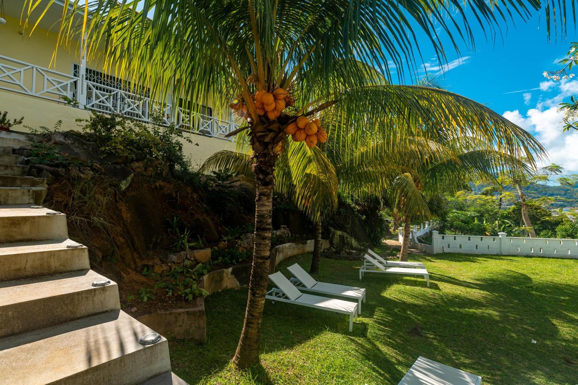 Naturalis - Oceanview Residences Misere Exterior photo
